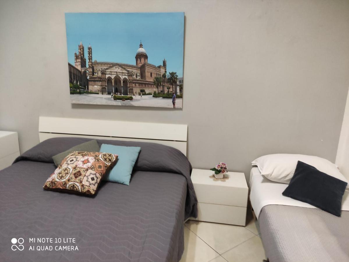 B&B Il Poeta Palermo Exteriör bild